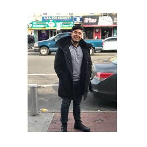 Meet your Posher, Dennis